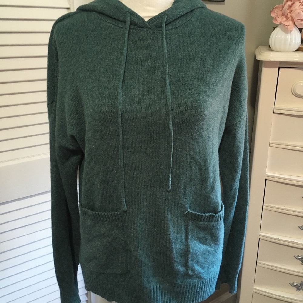 Cozy Green Hoodie Sweater